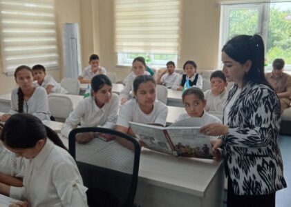 Joriy yilning 8-may sanasida Qorovulbozor tumani axborot-kutubxona markazida kitobxon yoshlar bilan “Xotira va qadr” nomli davrda suhbati tashkil etildi.