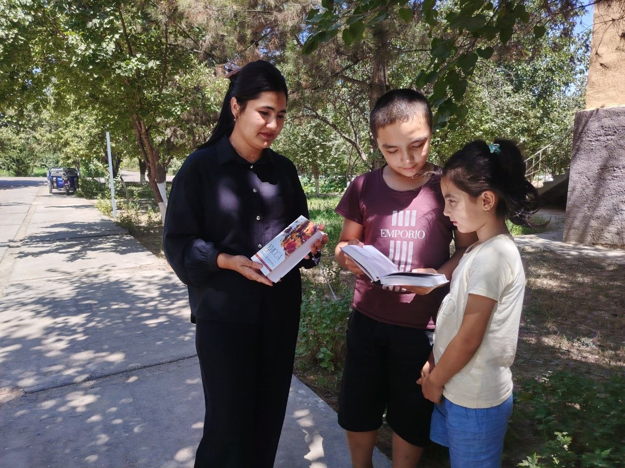 “Boʻzachi” MFY filiali tomonidan “Yoʻl-yoʻlakay birgalikda kitob mutolaa qilamiz” loyihasi asosida targ`ibot ishlari olib borildi.
